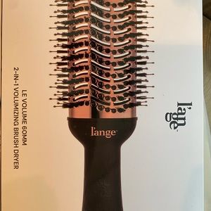 L’ange Le Volume brush dryer
